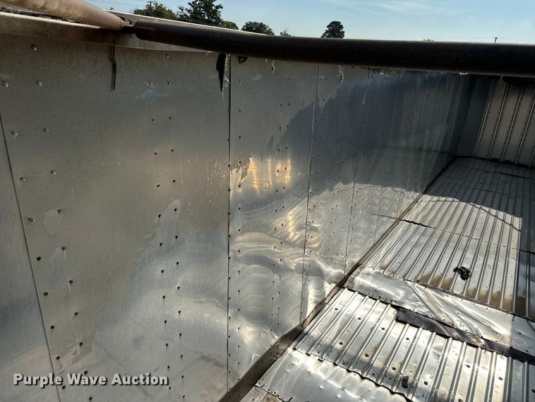 image for item NQ9755 1988 Peerless Refuse trailer