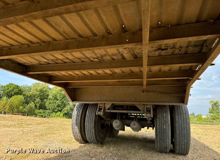 image for item NQ9755 1988 Peerless Refuse trailer