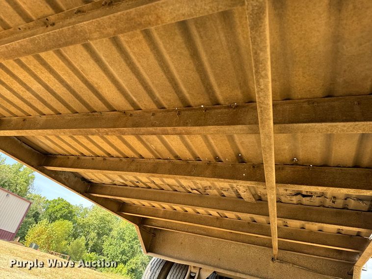 image for item NQ9755 1988 Peerless Refuse trailer