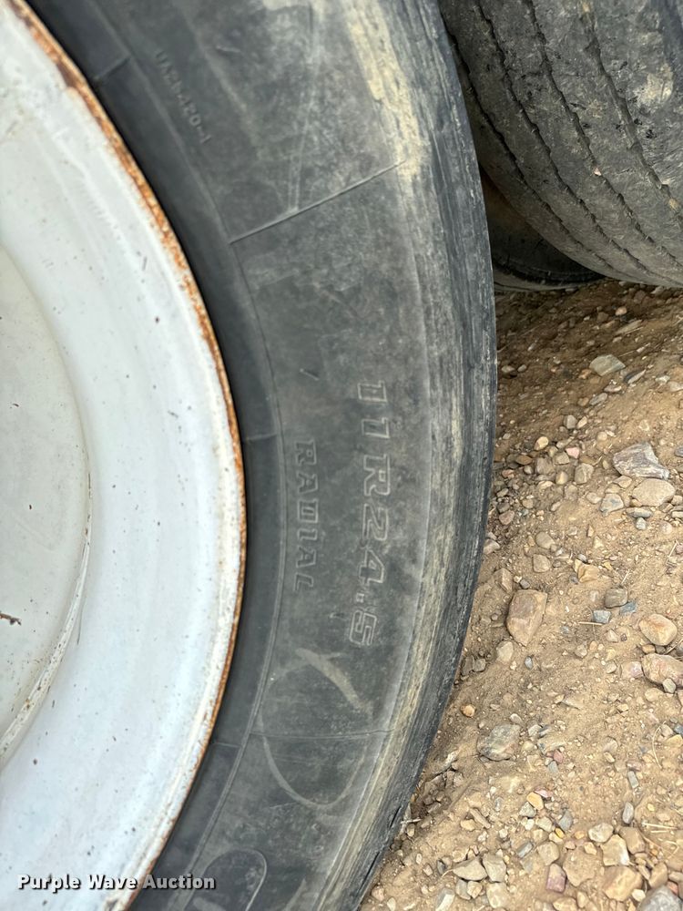 image for item NQ9755 1988 Peerless Refuse trailer