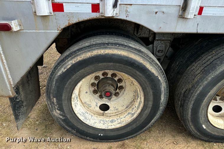 image for item NQ9755 1988 Peerless Refuse trailer