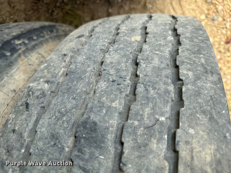 image for item NQ9755 1988 Peerless Refuse trailer