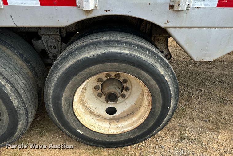 image for item NQ9755 1988 Peerless Refuse trailer