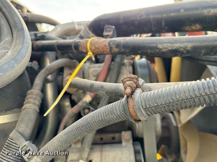 image for item OG9668 2009 Freightliner  Columbia  semi truck