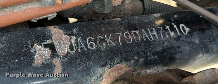 image for item OG9668 2009 Freightliner  Columbia  semi truck