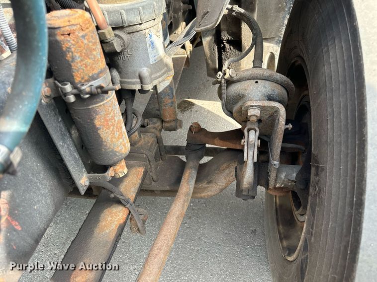 image for item OG9673 2006 Freightliner  Columbia  semi truck