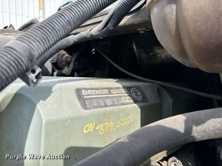 image for item OG9673 2006 Freightliner  Columbia  semi truck