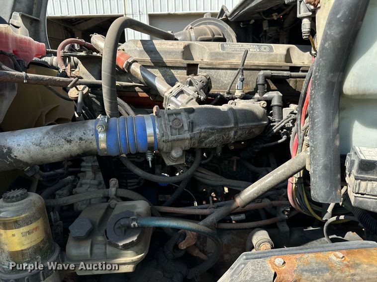 image for item OG9678 2009 Freightliner  Columbia  semi truck