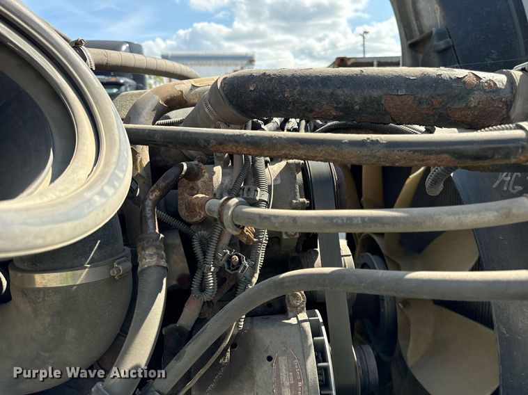 image for item OG9678 2009 Freightliner  Columbia  semi truck