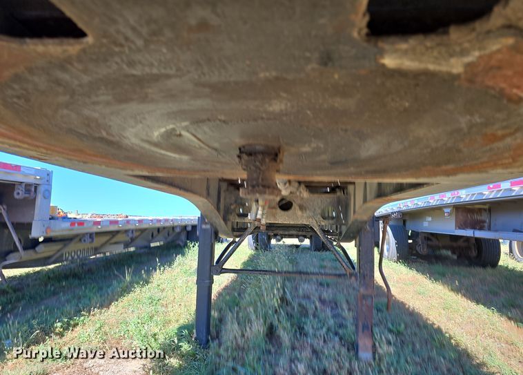 image for item OH9794 2007 Transcraft Eagle II flatbed trailer