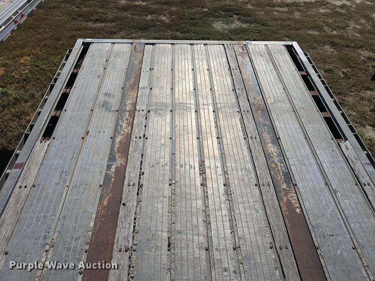 image for item OH9794 2007 Transcraft Eagle II flatbed trailer