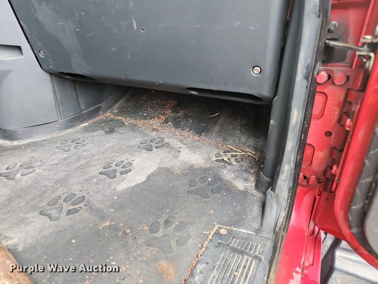 image for item OJ9867 2012 Mack CXU613 semi truck