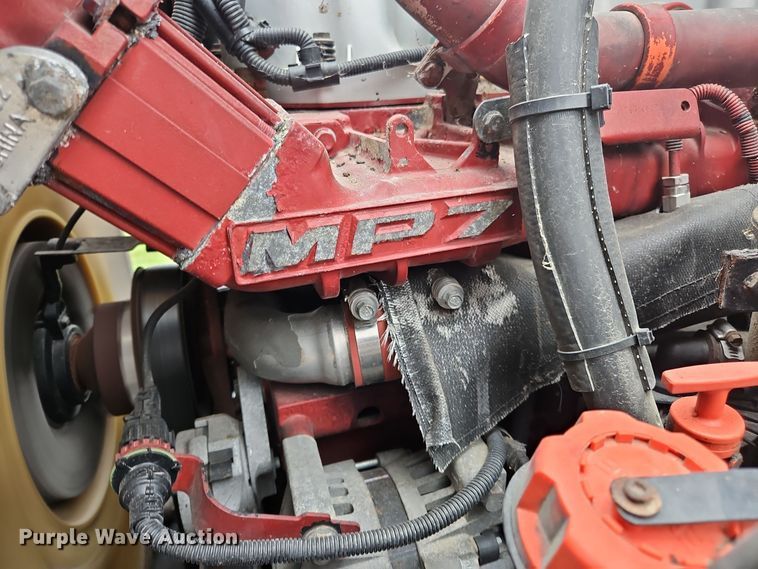 image for item OJ9867 2012 Mack CXU613 semi truck