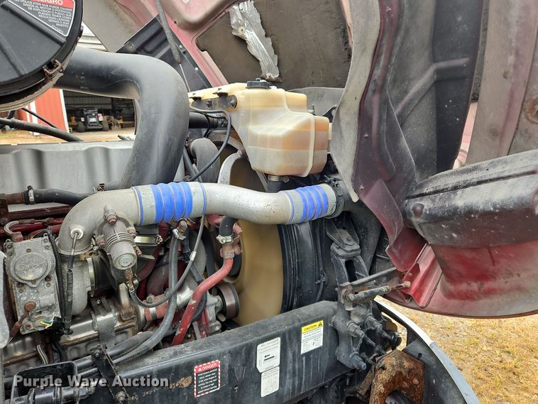 image for item OJ9867 2012 Mack CXU613 semi truck