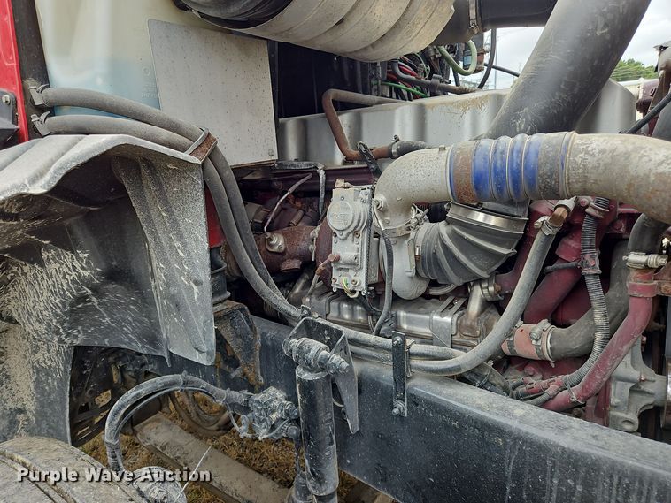 image for item OJ9870 2013 Mack CXU semi truck