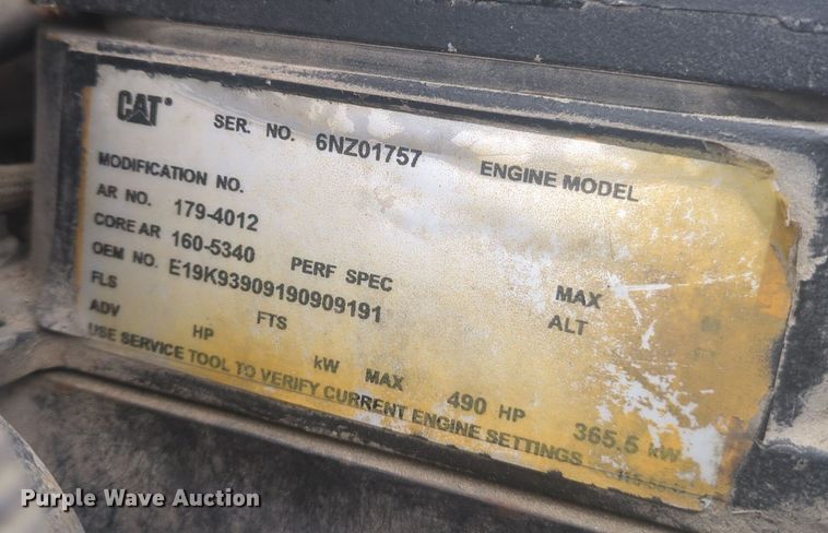 image for item OJ9872 2002 Peterbilt  379 semi truck