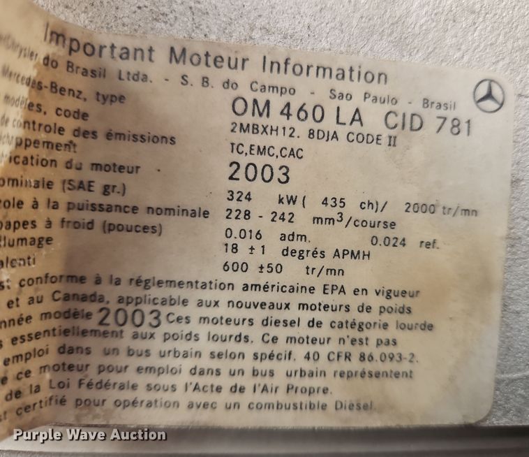 image for item OJ9876 2004 Freightliner  Columbia  semi truck