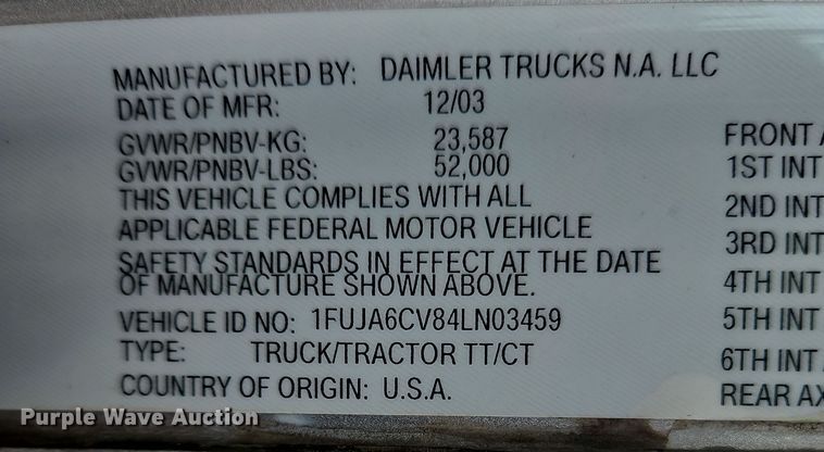 image for item OJ9876 2004 Freightliner  Columbia  semi truck