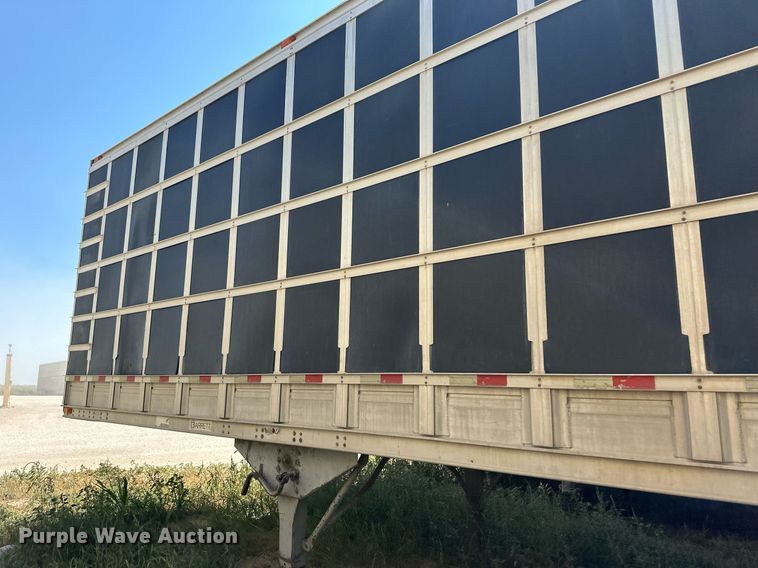 image for item OM9721 2007 Barrett livestock trailer