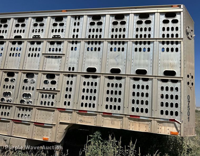 image for item OM9723 2008 Barrett livestock trailer