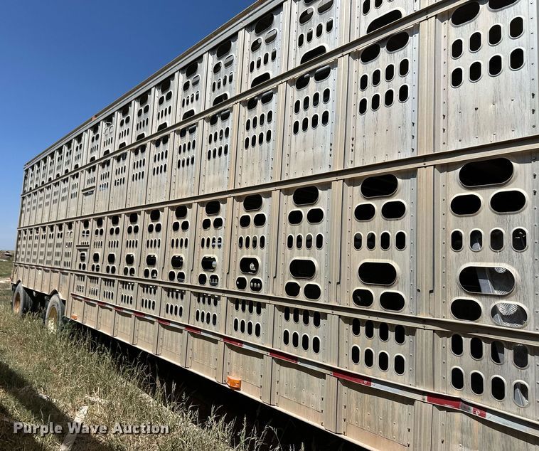 image for item OM9723 2008 Barrett livestock trailer