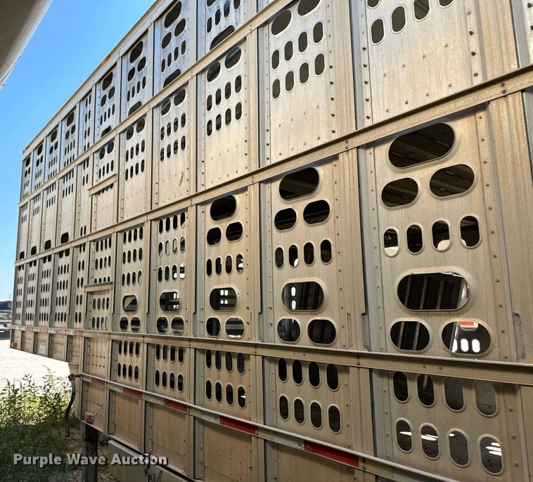 image for item OM9723 2008 Barrett livestock trailer