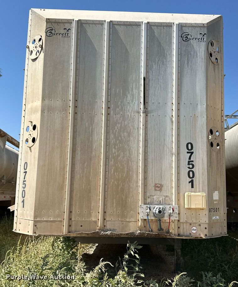 image for item OM9723 2008 Barrett livestock trailer