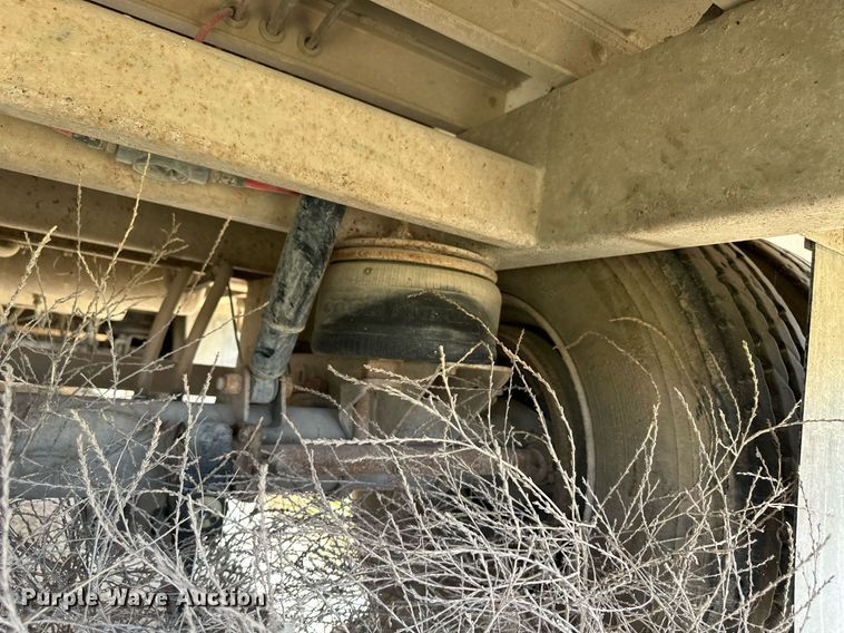 image for item OM9723 2008 Barrett livestock trailer