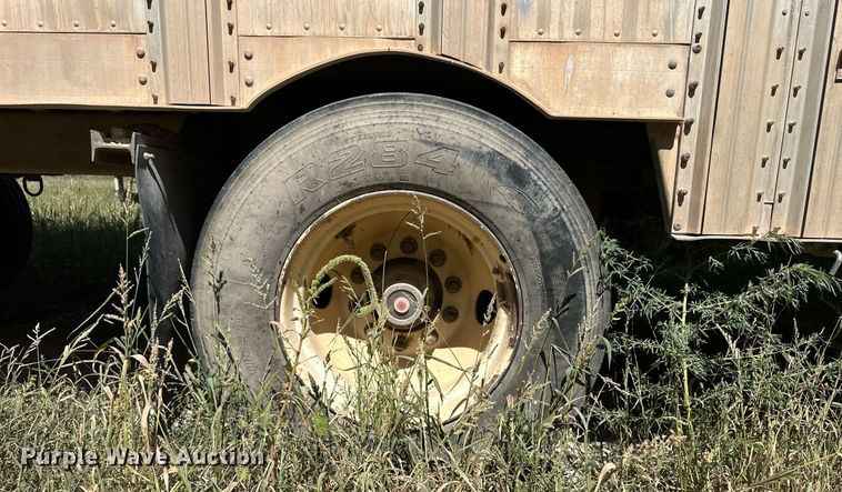 image for item OM9723 2008 Barrett livestock trailer