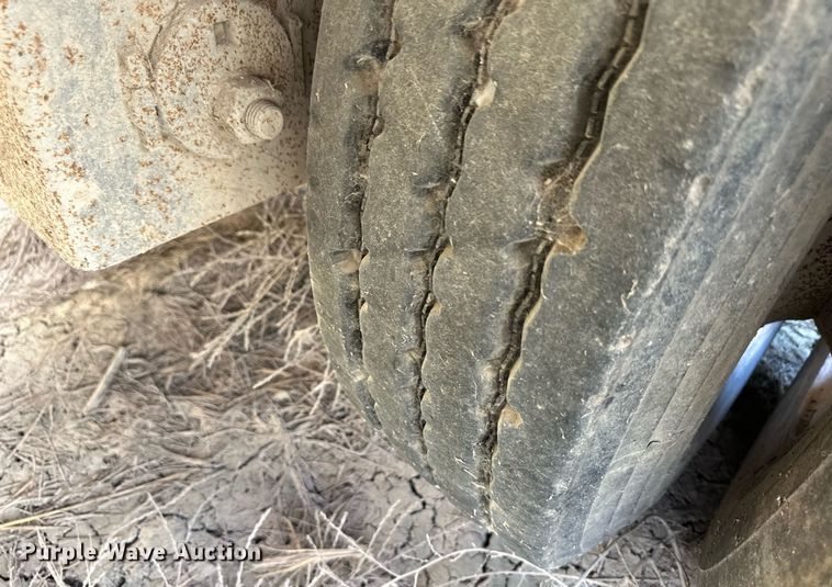 image for item OM9723 2008 Barrett livestock trailer