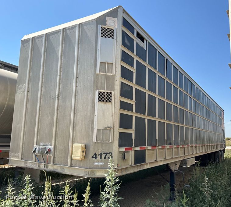 image for item OM9724 2006 Barrett livestock trailer