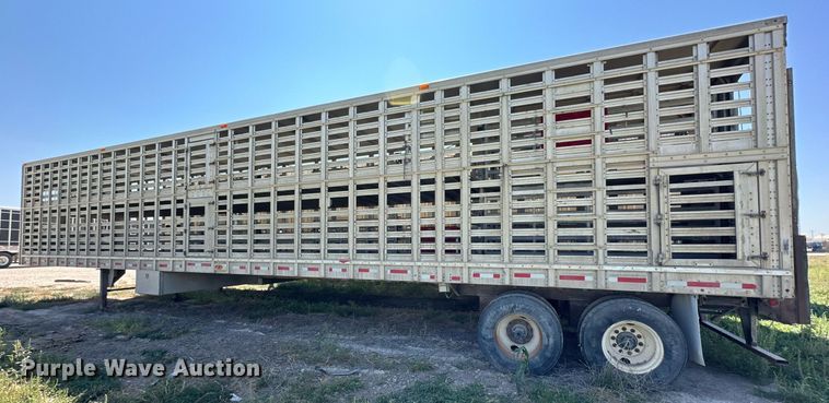 image for item OM9729 2000 Wilson livestock trailer