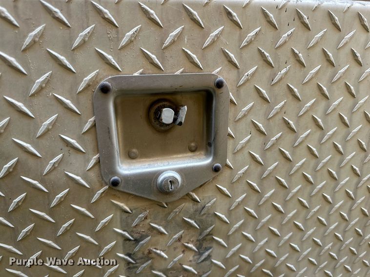 image for item OM9729 2000 Wilson livestock trailer