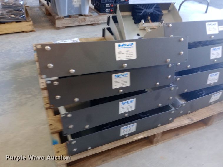 image for item DH1362 (11) Sinclair TC3212 transmit combiners