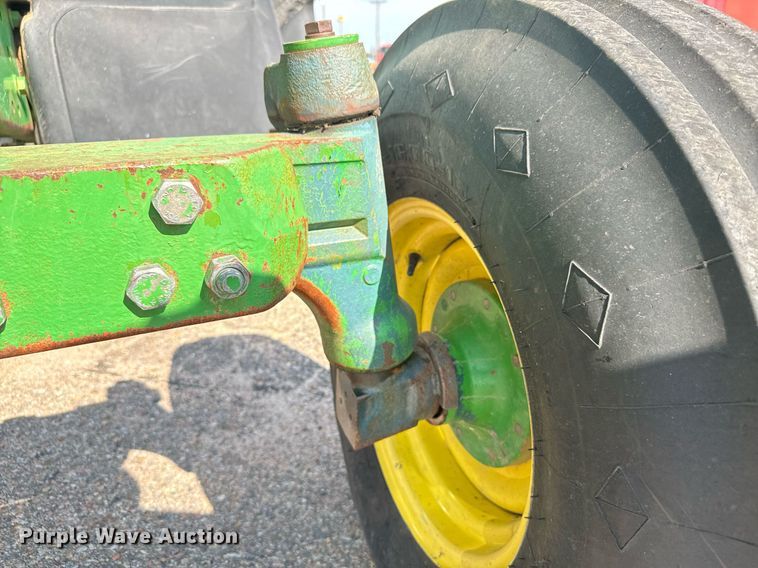 image for item DL0432 2004 John Deere 6415 tractor