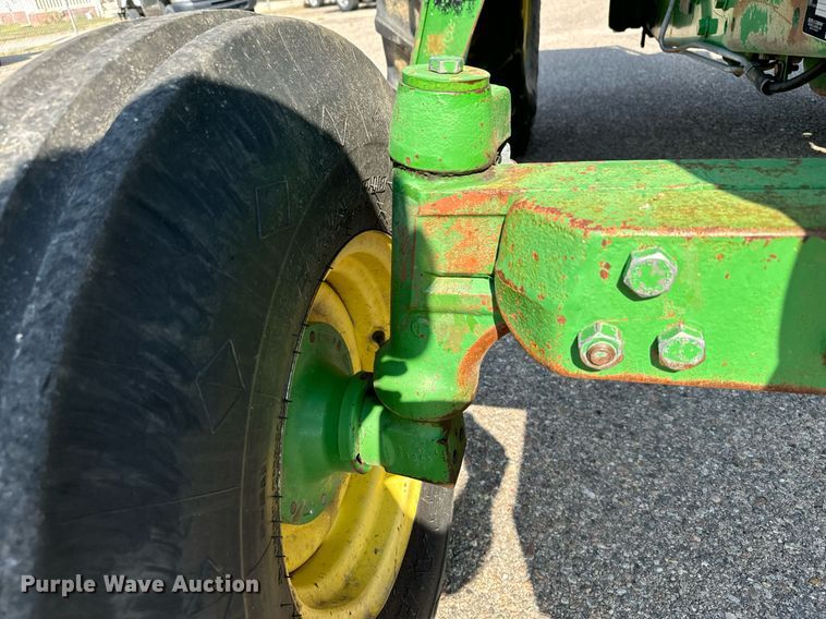 image for item DL0432 2004 John Deere 6415 tractor