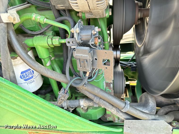 image for item DL0432 2004 John Deere 6415 tractor