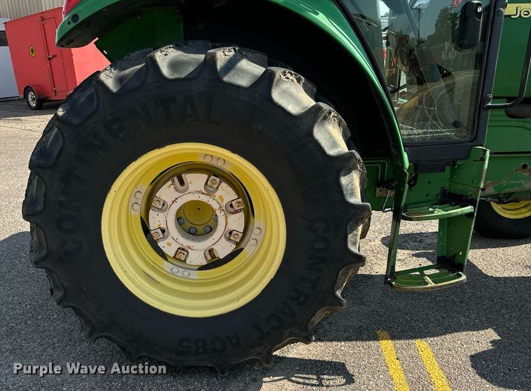 image for item DL0432 2004 John Deere 6415 tractor