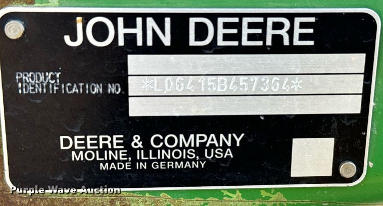 image for item DL0432 2004 John Deere 6415 tractor