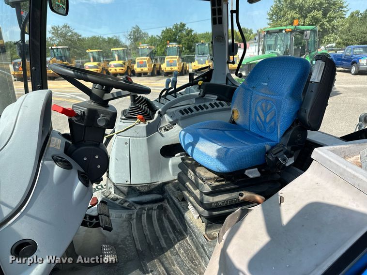 image for item DL0433 2009 New Holland T6020 tractor