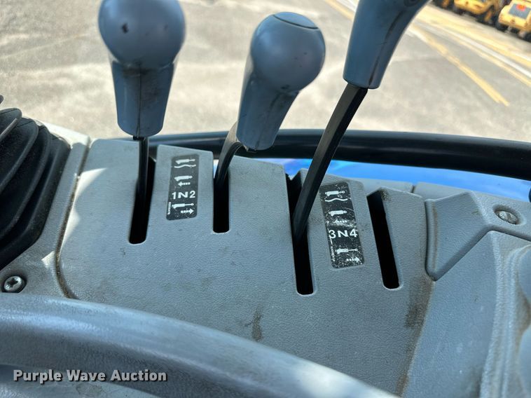 image for item DL0433 2009 New Holland T6020 tractor