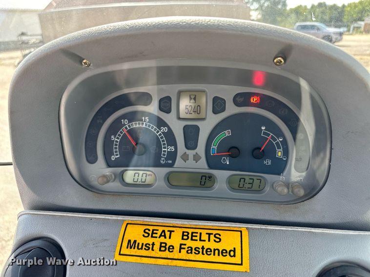 image for item DL0433 2009 New Holland T6020 tractor