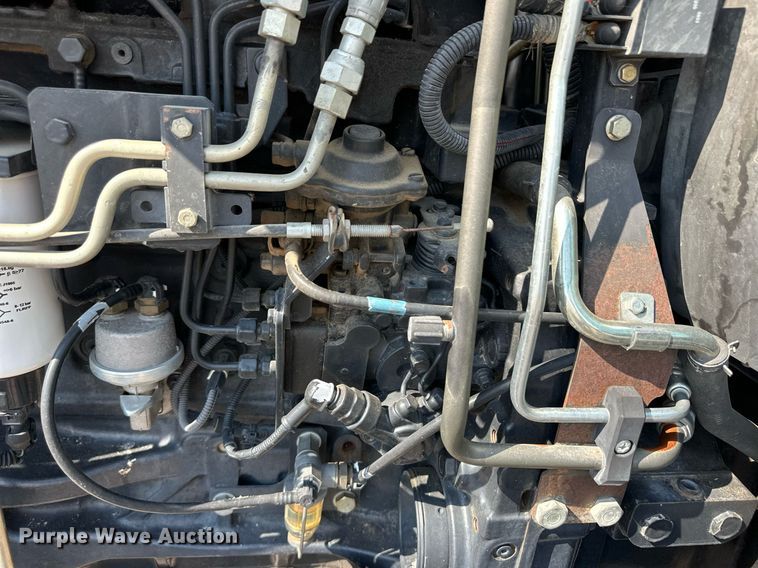 image for item DL0433 2009 New Holland T6020 tractor