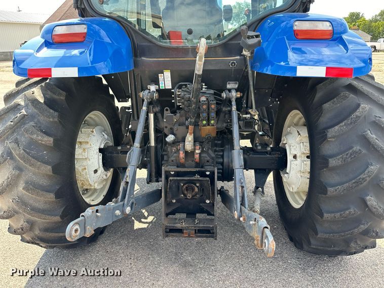 image for item DL0433 2009 New Holland T6020 tractor