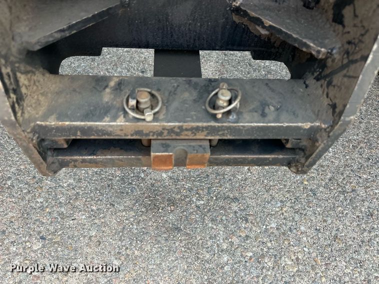 image for item DL0433 2009 New Holland T6020 tractor