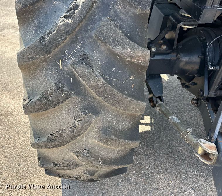 image for item DL0433 2009 New Holland T6020 tractor