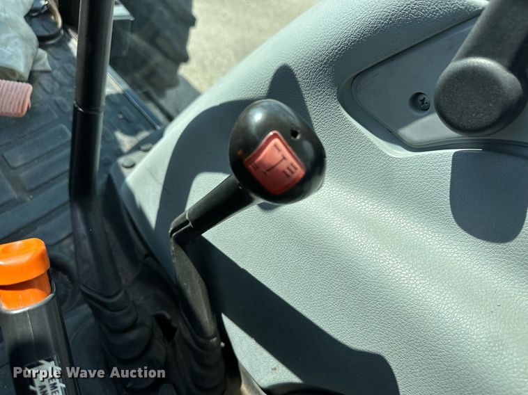 image for item DL0434 2011 New Holland T5070 MFWD tractor