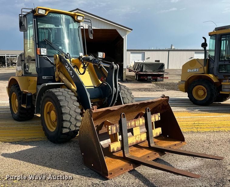 image for item DL0436 2009 John Deere 244J wheel loader