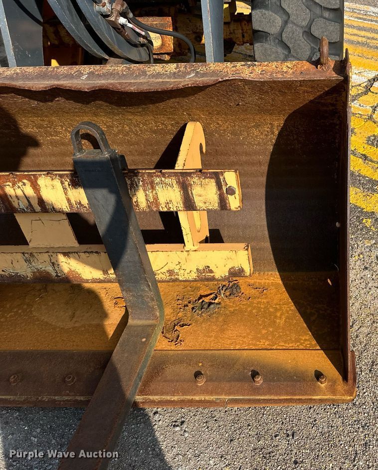 image for item DL0436 2009 John Deere 244J wheel loader