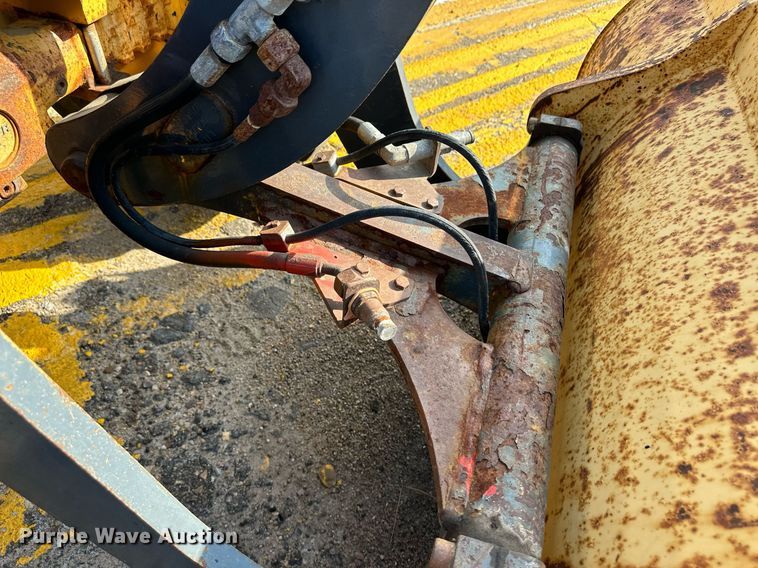 image for item DL0436 2009 John Deere 244J wheel loader